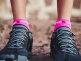 Zokni Compressport Pro Racing Socks v4.0 Run Low - fluo pink/primerose
